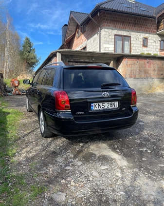 Toyota Avensis cena 5000 przebieg: 430000, rok produkcji 2004 z Karczew małe 121